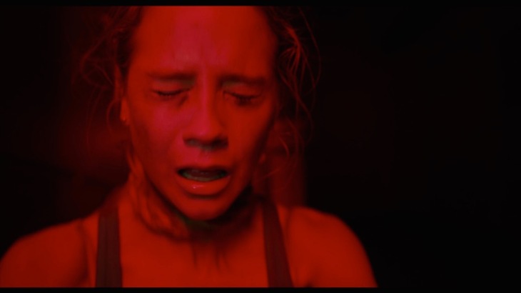 the-gallows-movie-teaser-screenshot-cassidy-gifford-noose-2
